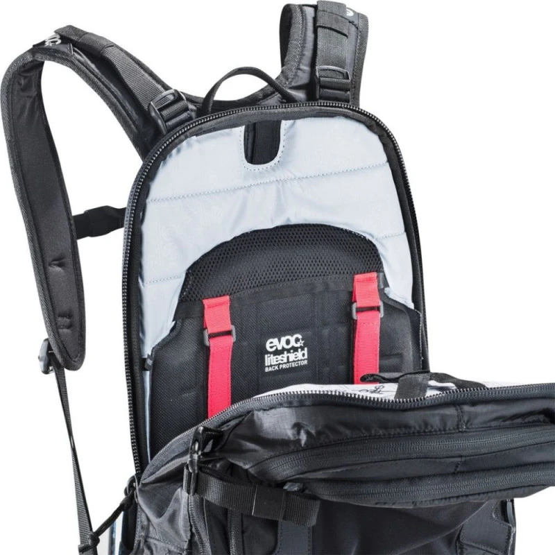 Evoc FR Protector Trail Unlimited 20L 8 Evoc FR Protector Trail Unlimited 20L â Image 6