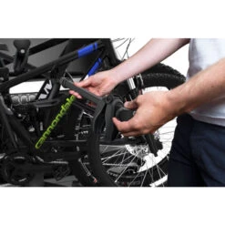 Thule VeloSpace XT 3 Vélos -Specialized Soldes thule velospace xt 3 velos car bike racks 939001 9 1553 6